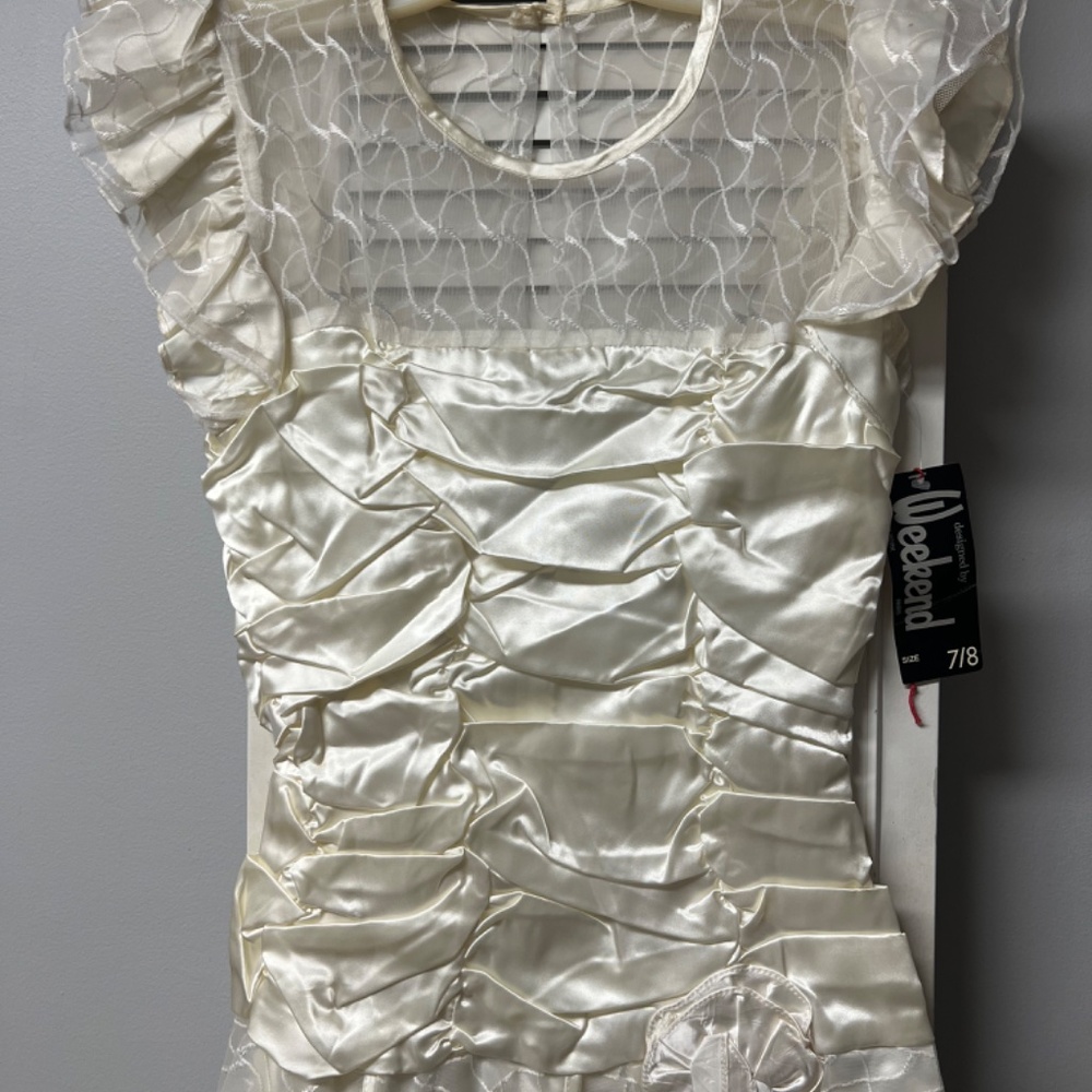 Dress - Picture 4 of 11